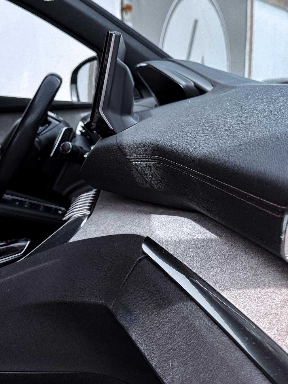 peugeot-3008-2022-hibrido-a-gasolina-1598cc
