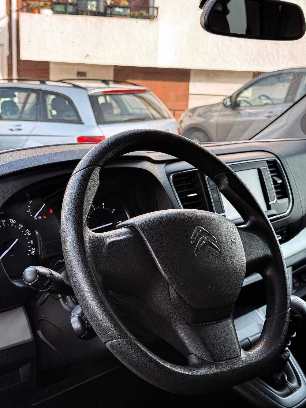 citroen-spacetourer-2019-diesel-1499cc
