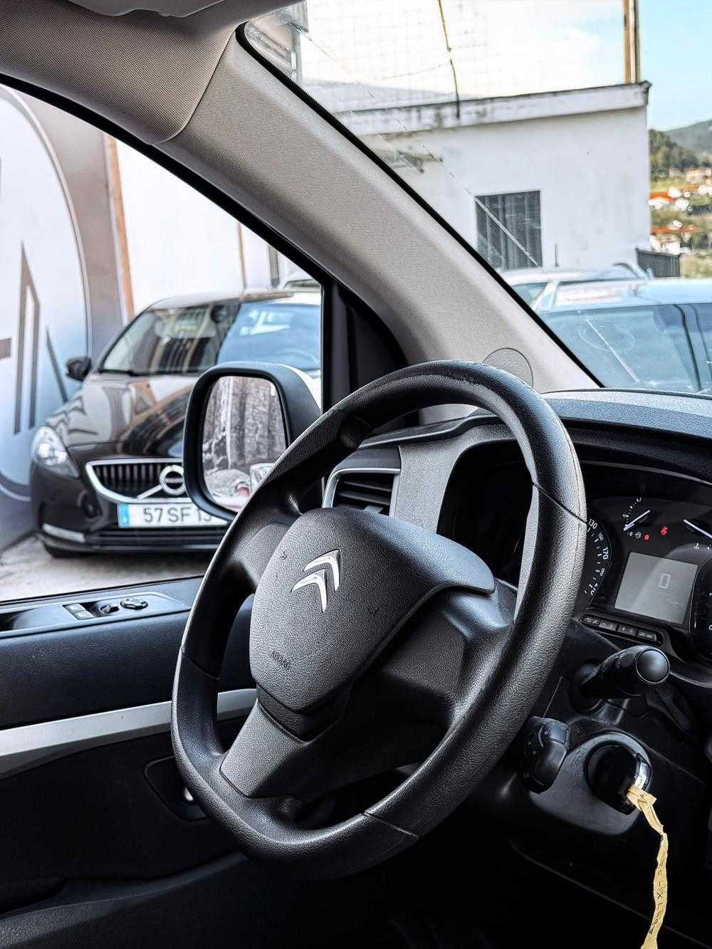 citroen-spacetourer-2019-diesel-1499cc