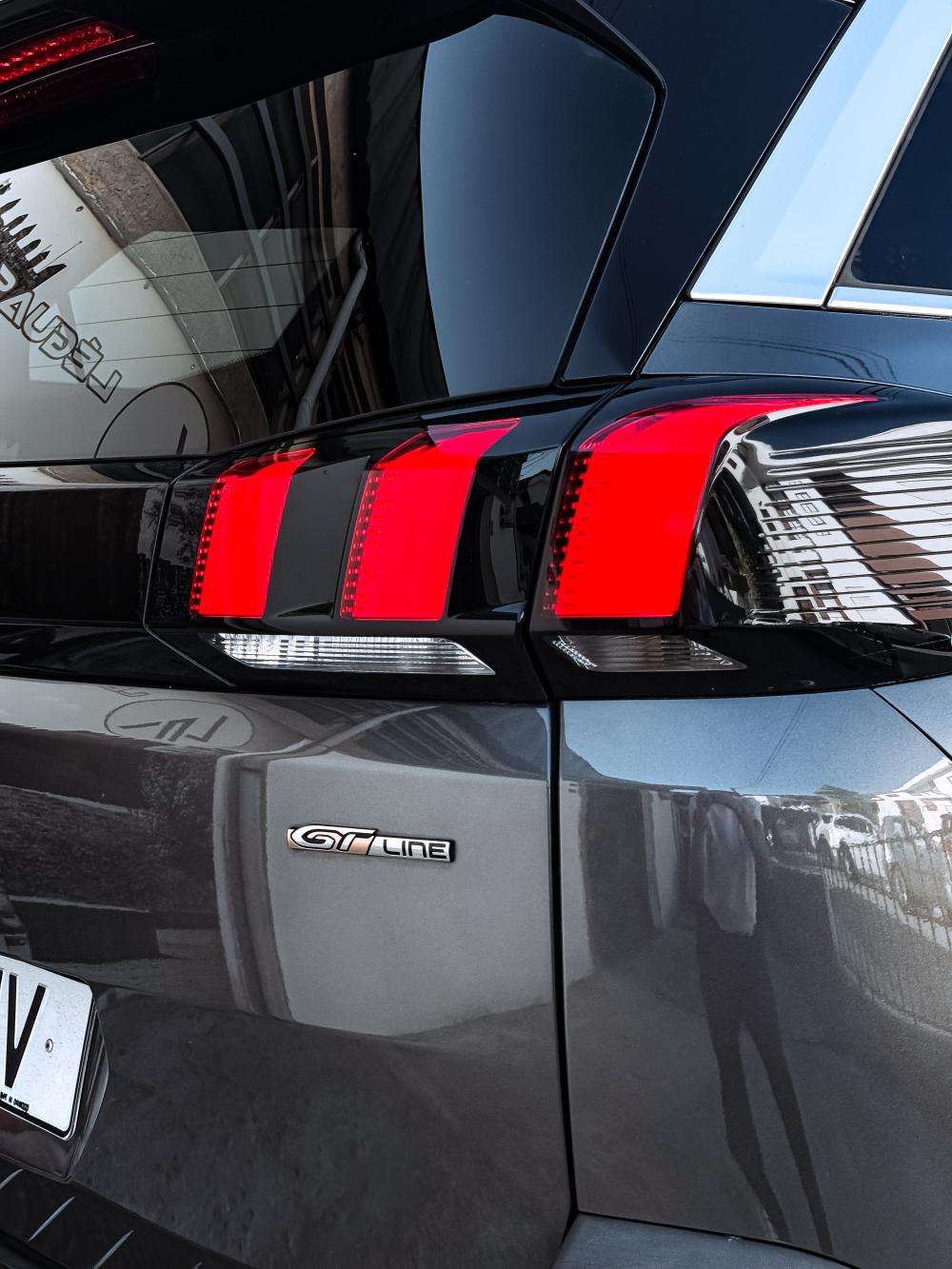 peugeot-5008-2020-diesel-1499cc