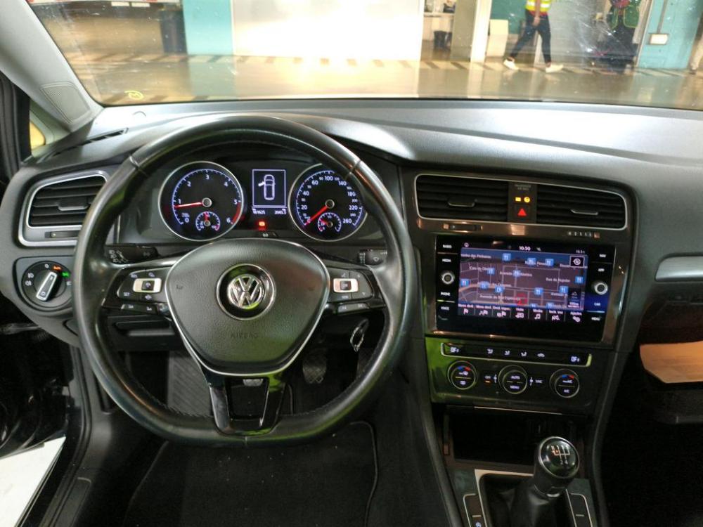 volkswagen-golf-variant-2019-diesel-1598cc