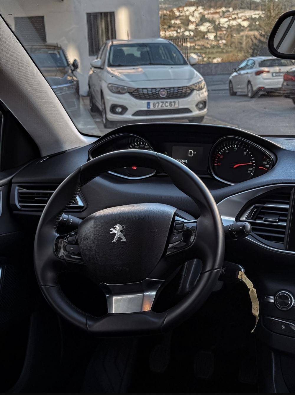 peugeot-308-2019-diesel-1499cc