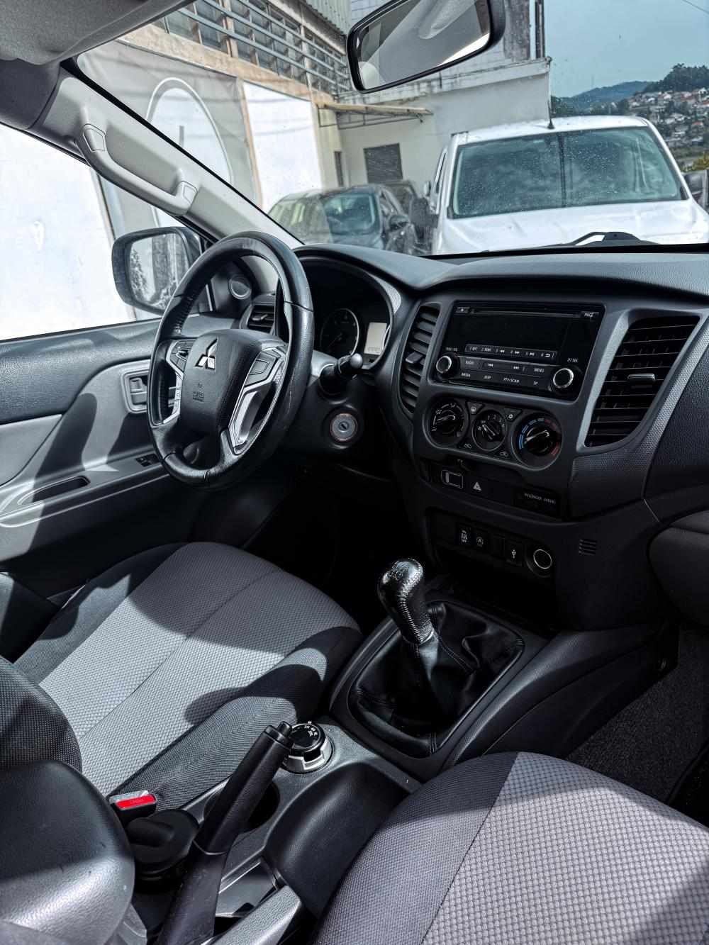 mitsubishi-l200-2019-diesel-2442cc