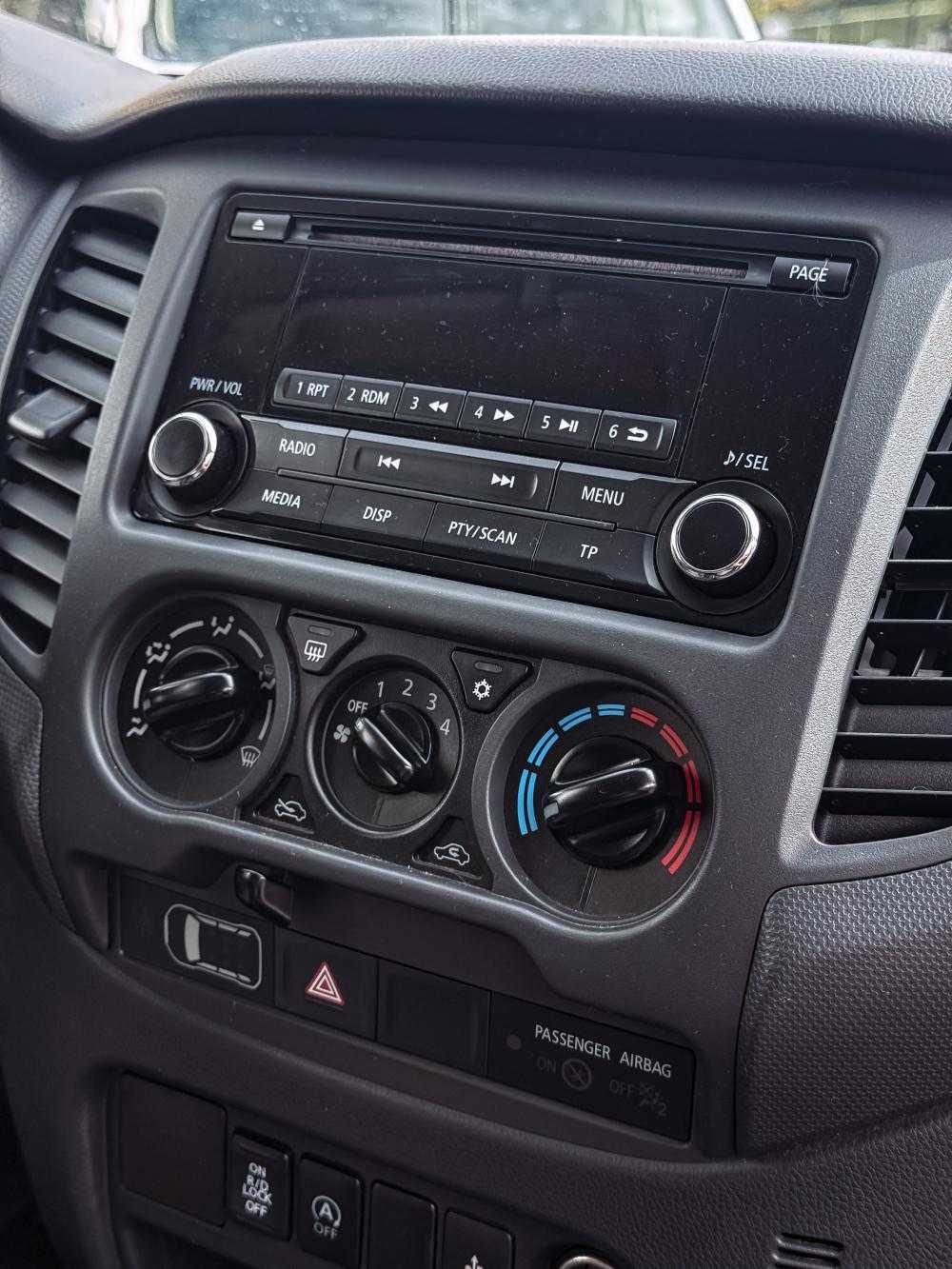 mitsubishi-l200-2019-diesel-2442cc