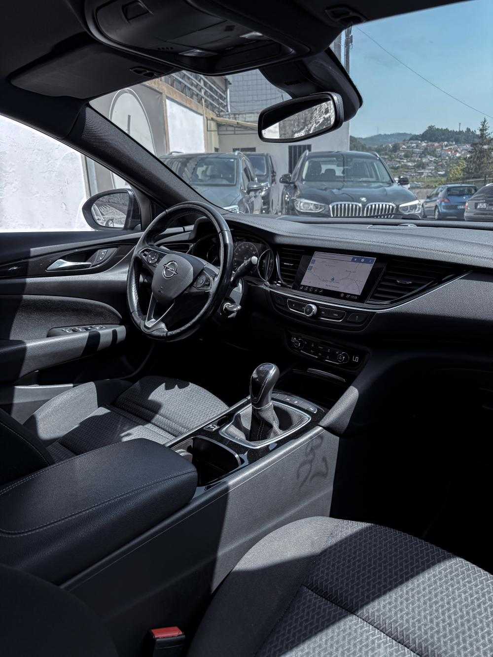 opel-insignia-sports-tourer-2022-diesel-1496cc