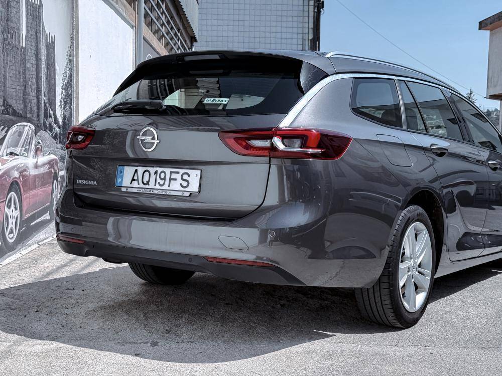 opel-insignia-sports-tourer-2022-diesel-1496cc