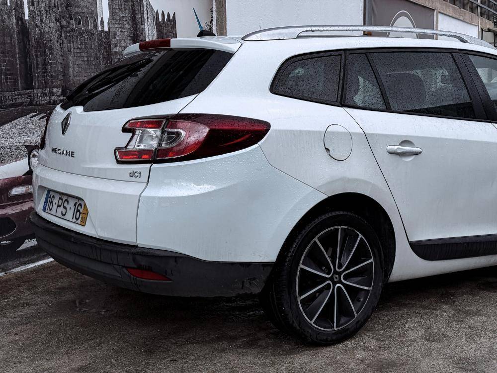 renault-megane-sport-tourer-2011-diesel-1461cc