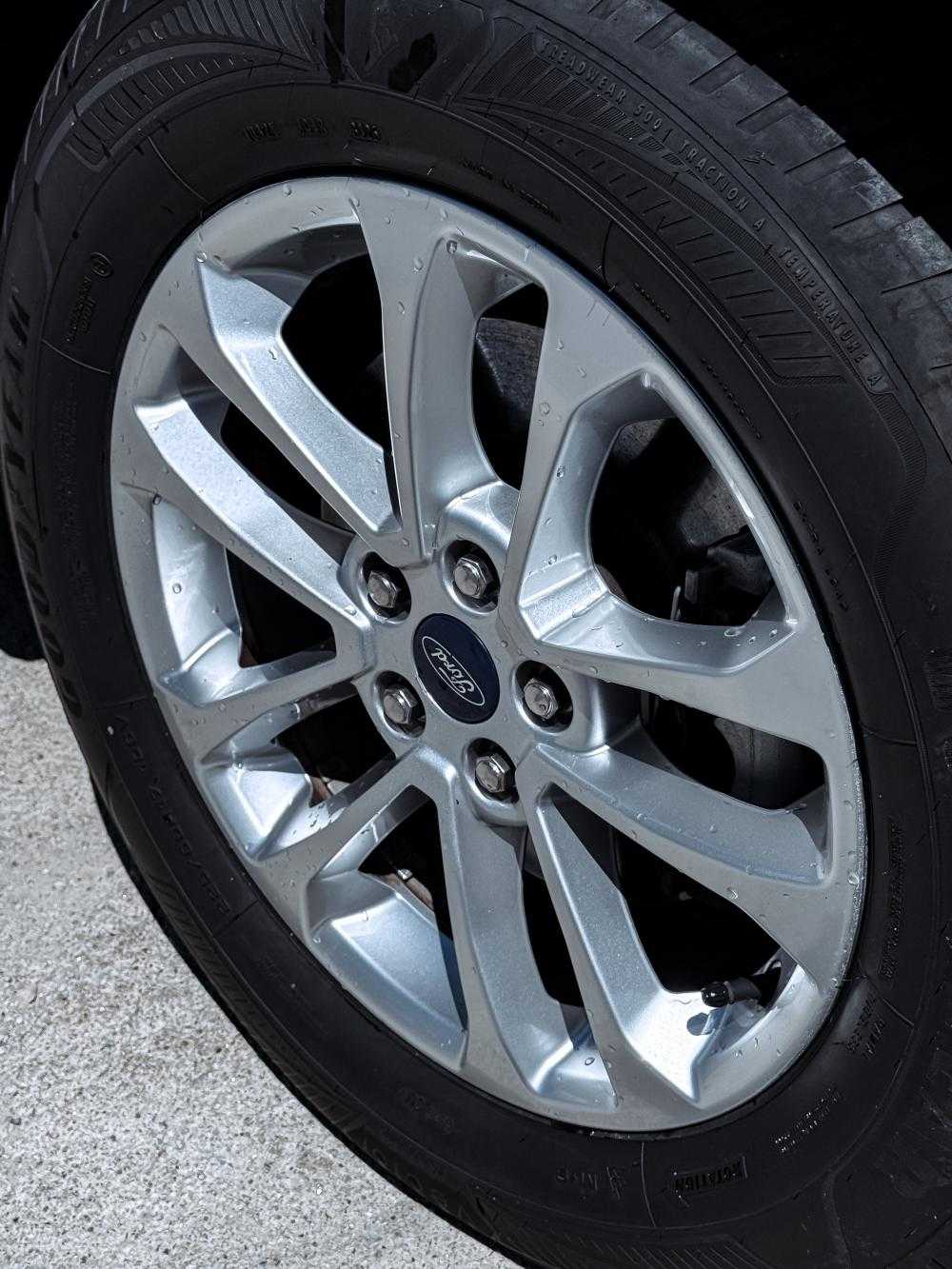 ford-kuga-2021-hibrido-a-gasolina-2488cc