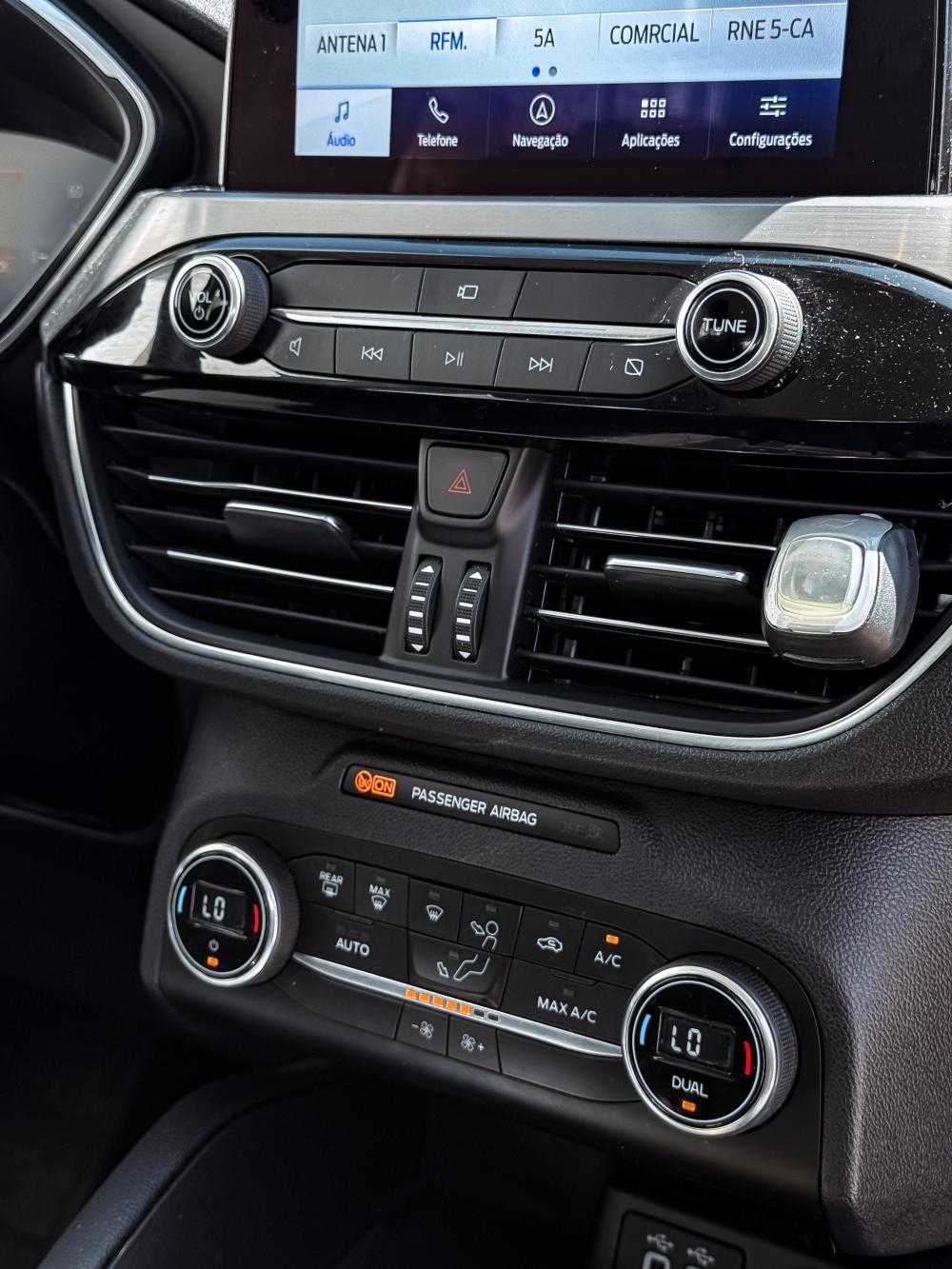 ford-kuga-2021-hibrido-a-gasolina-2488cc