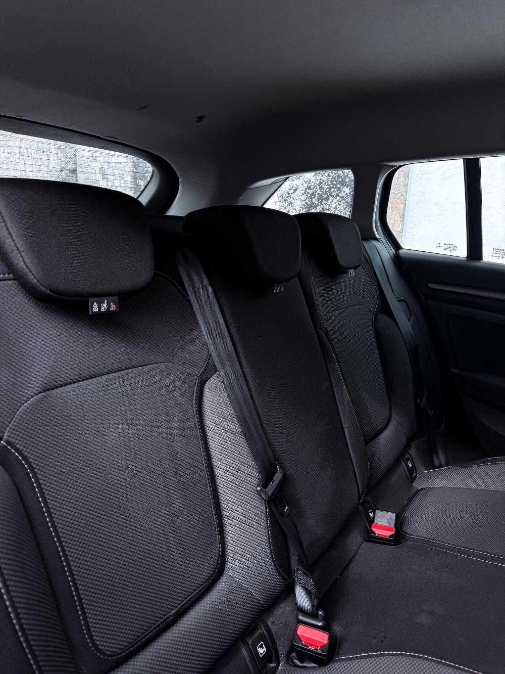 renault-megane-sport-tourer-2023-hibrido-a-gasolina-1598cc