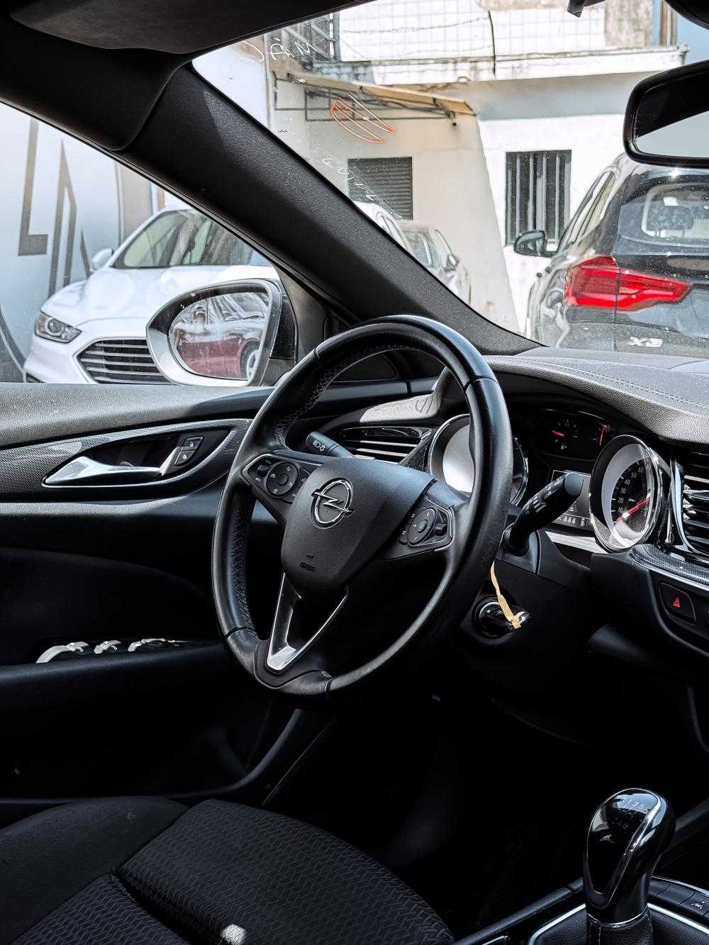 opel-insignia-sports-tourer-2021-diesel-1496cc