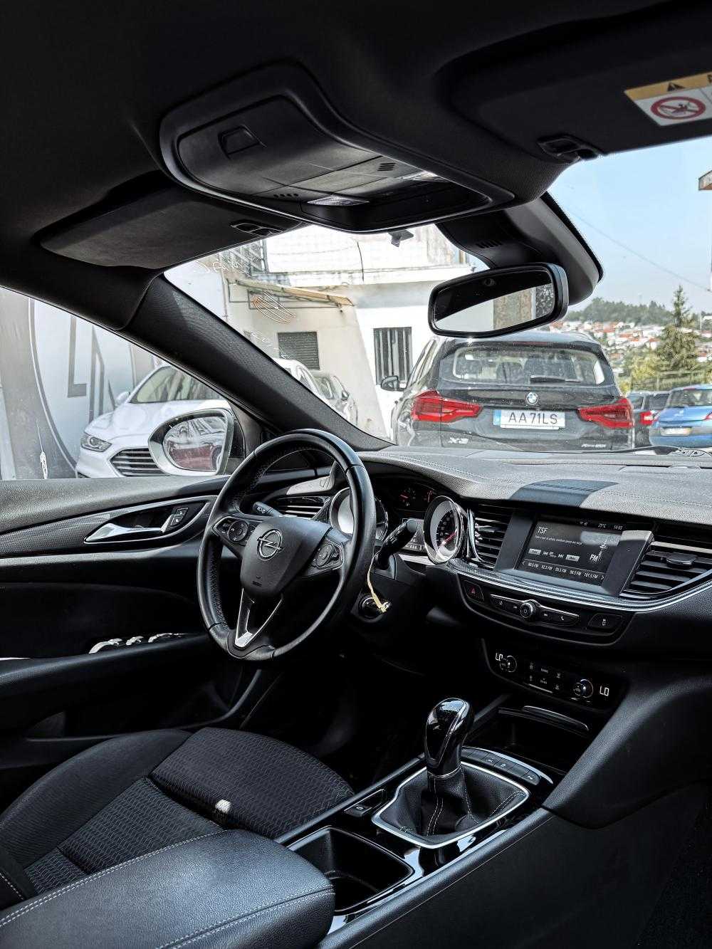 opel-insignia-sports-tourer-2021-diesel-1496cc