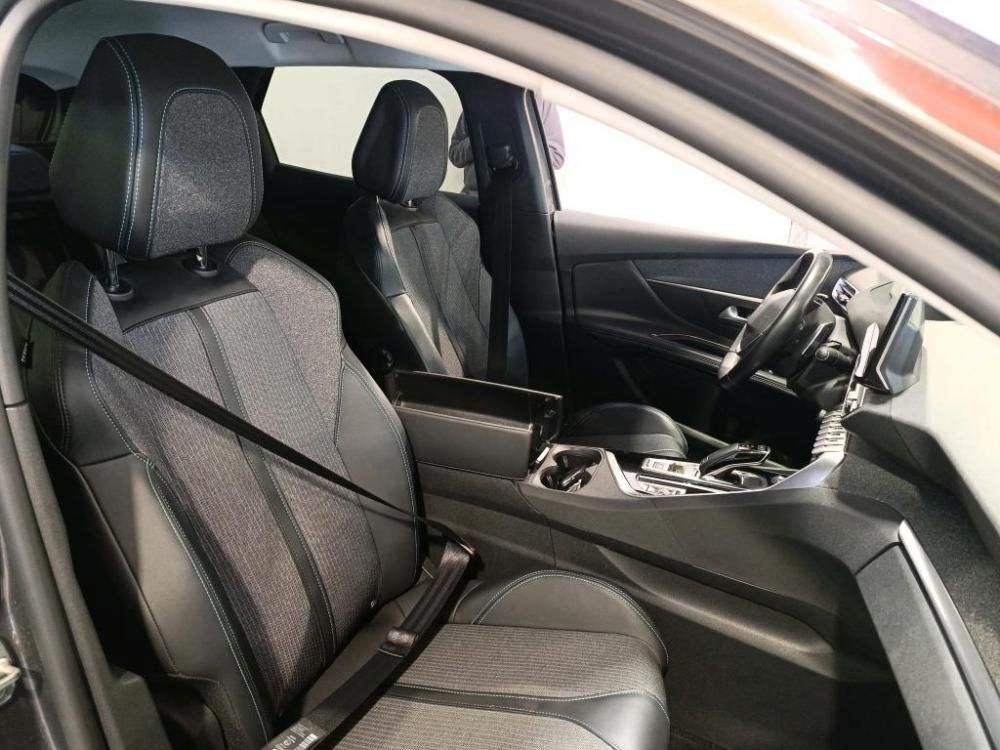 peugeot-3008-2022-diesel-1499cc