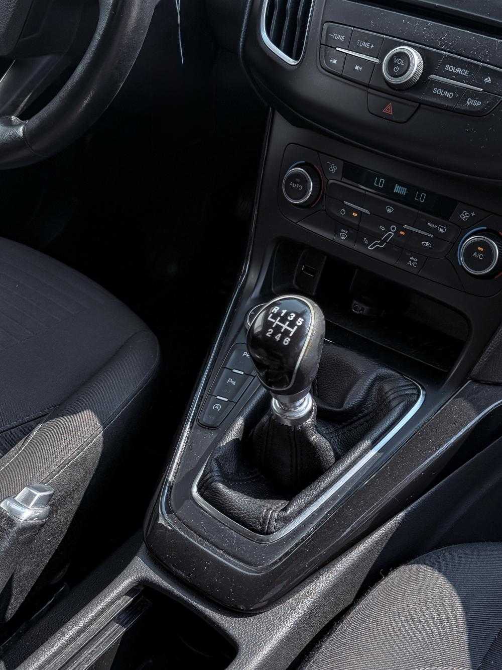 ford-focus-2018-diesel-1499cc
