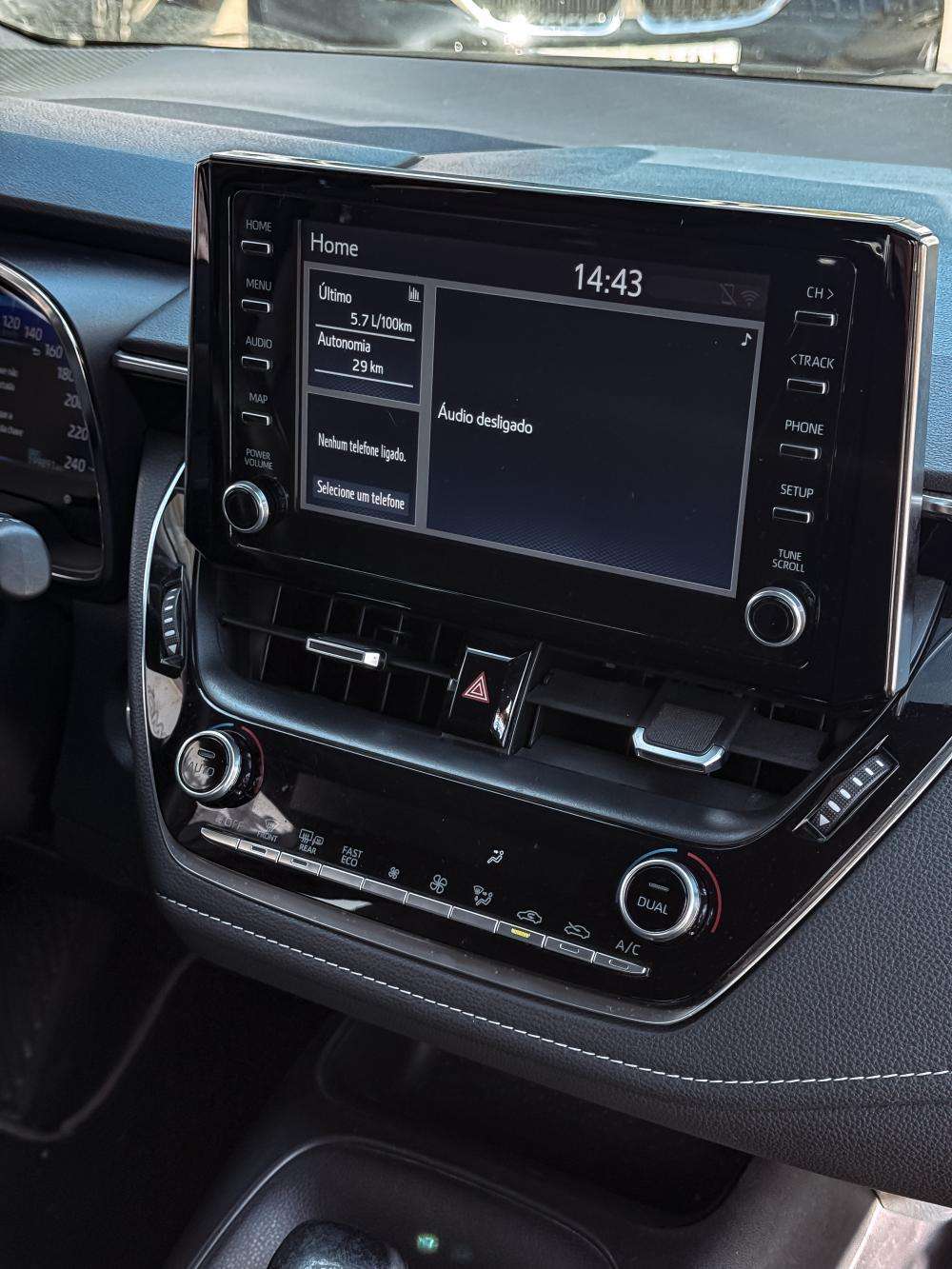 toyota-corolla-2022-hibrido-a-gasolina-1798cc
