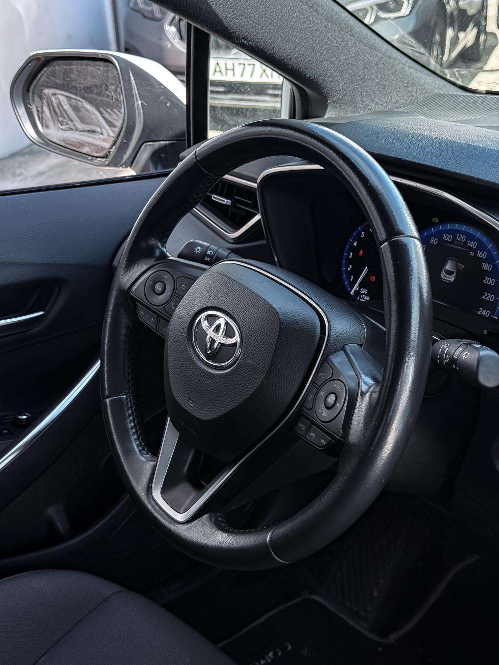 toyota-corolla-2022-hibrido-a-gasolina-1798cc