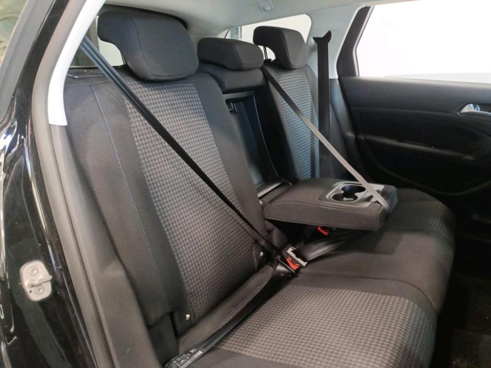 peugeot-308-sw-2021-diesel-1499cc