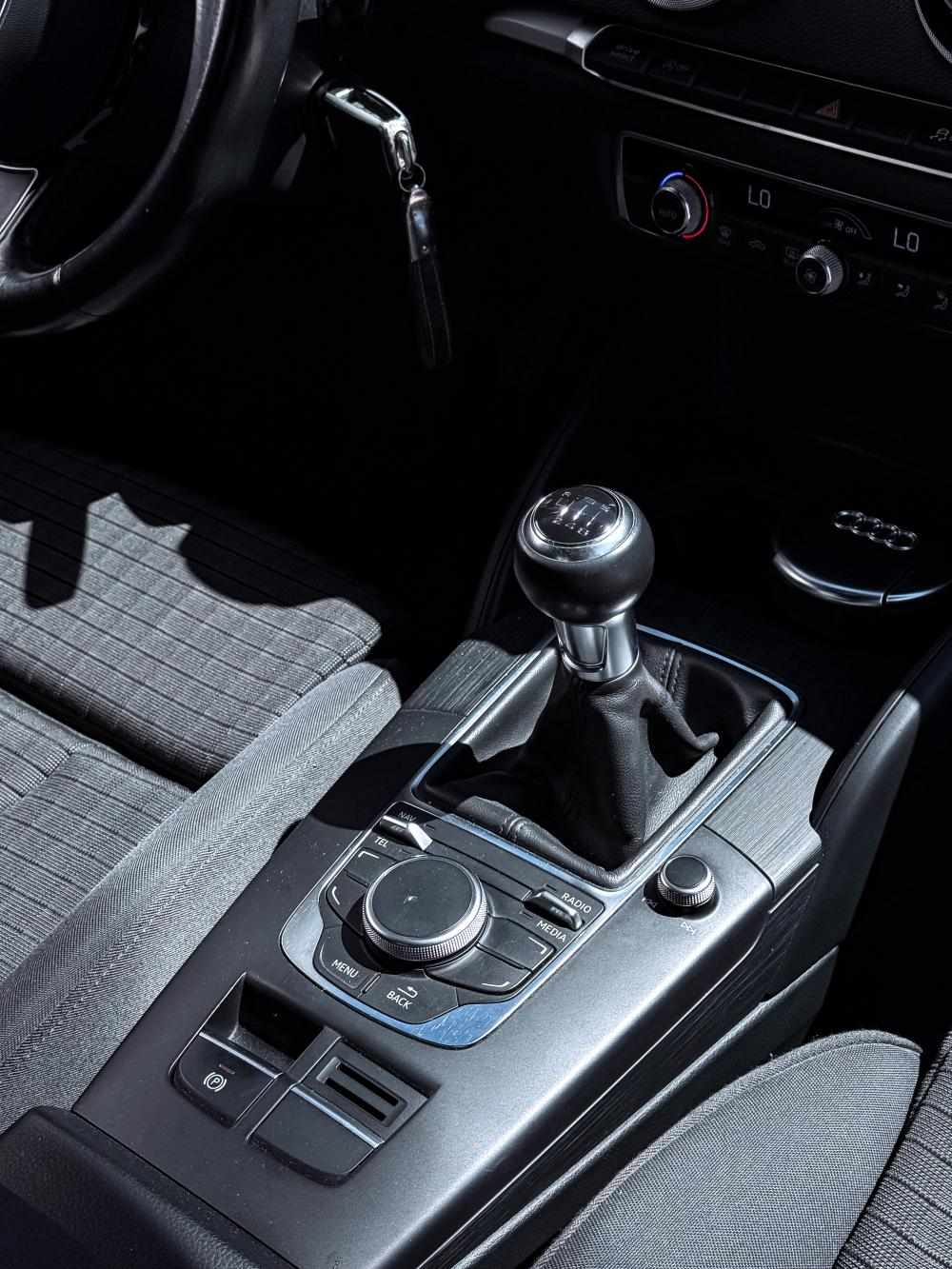 audi-a3-limousine-2015-diesel-1598cc