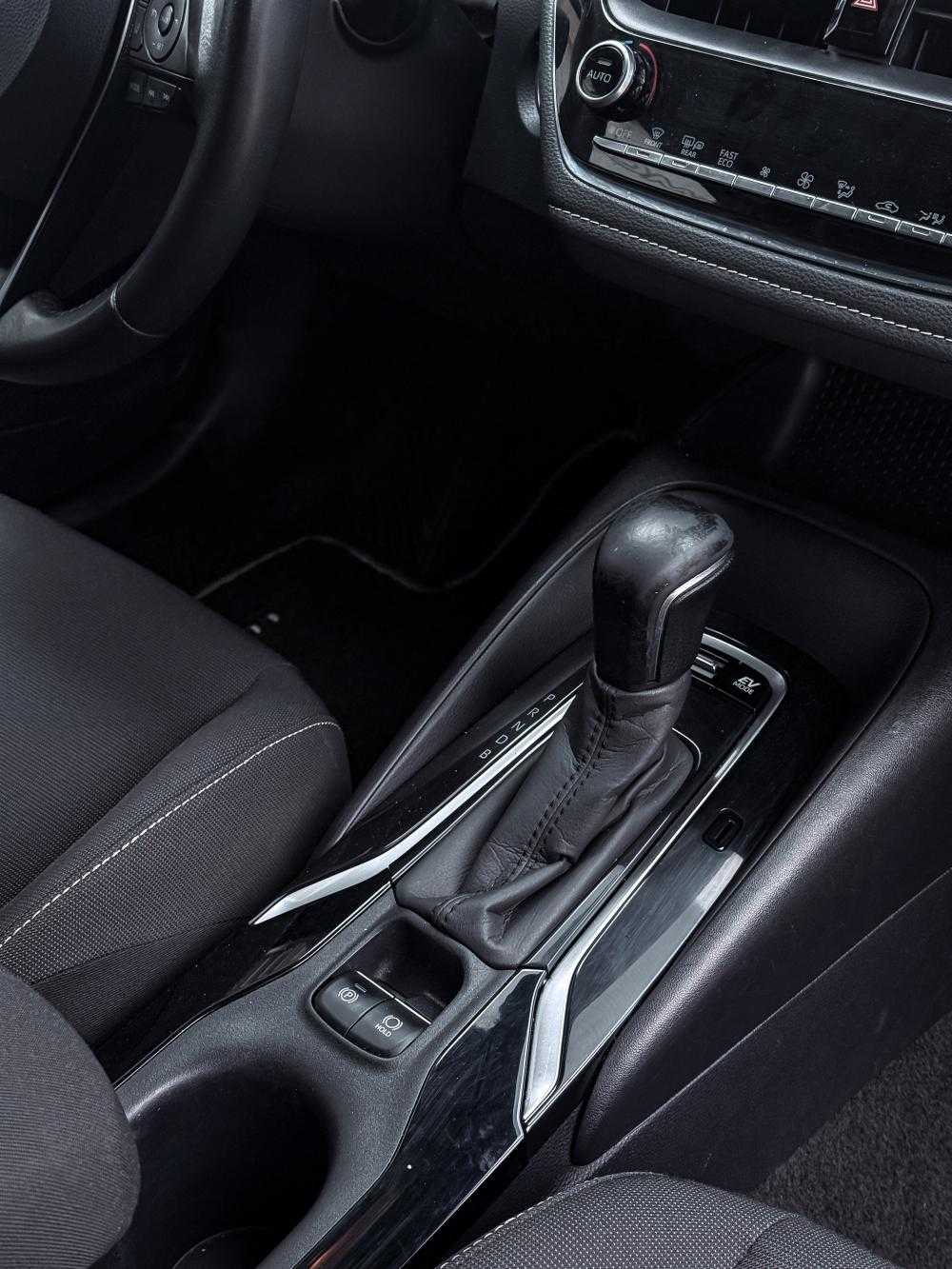 toyota-corolla-sw-2021-hibrido-a-gasolina-1798cc