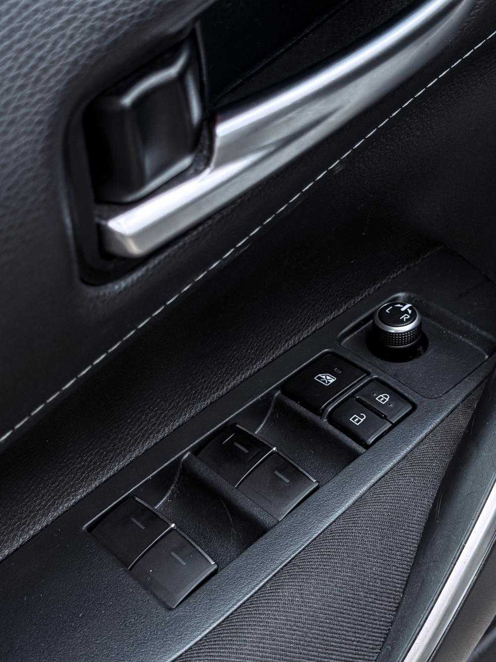 toyota-corolla-sw-2021-hibrido-a-gasolina-1798cc