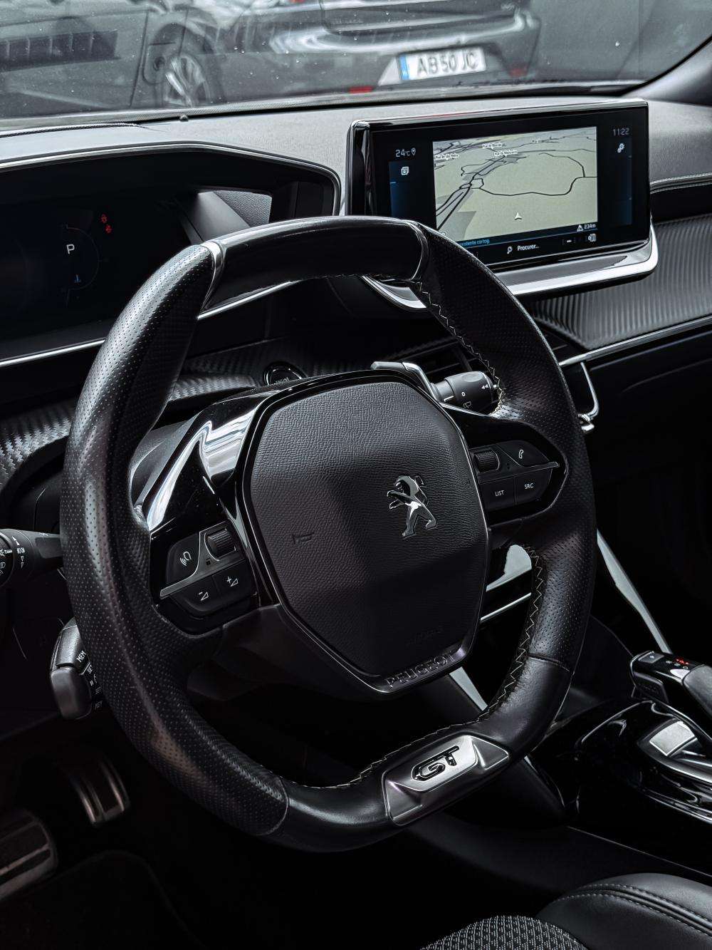 peugeot-2008-2022-diesel-1499cc