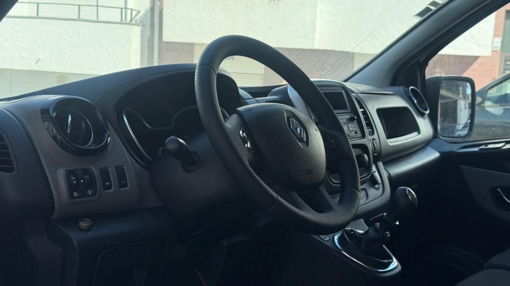renault-trafic-2019-diesel-1598cc