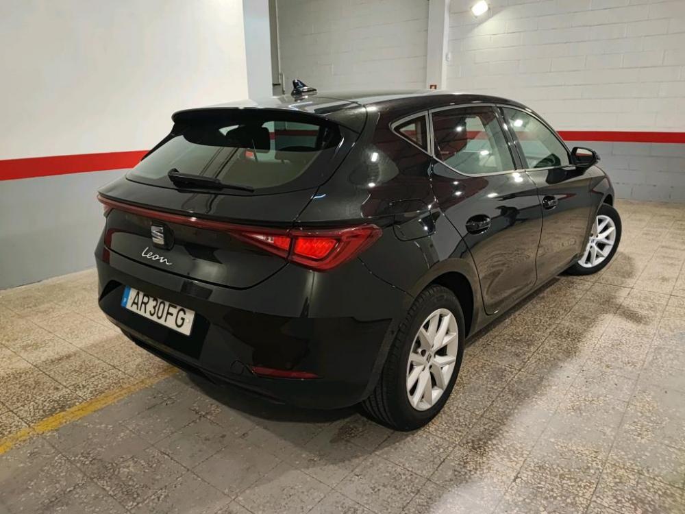 seat-leon-2022-diesel-1968cc
