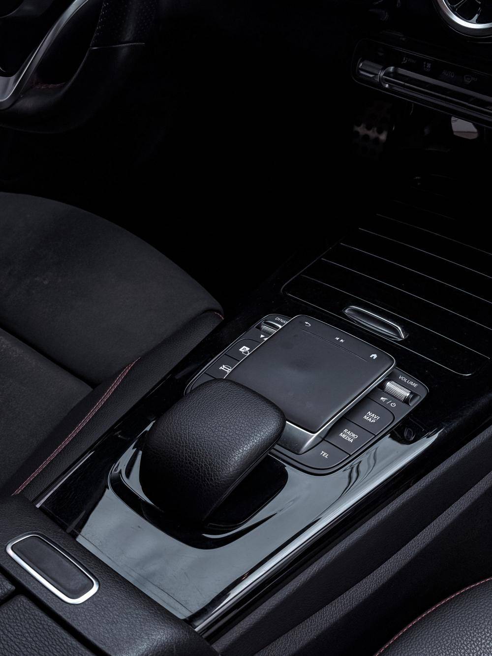 mercedes-benz-cla-2022-hibrido-a-gasolina-1332cc