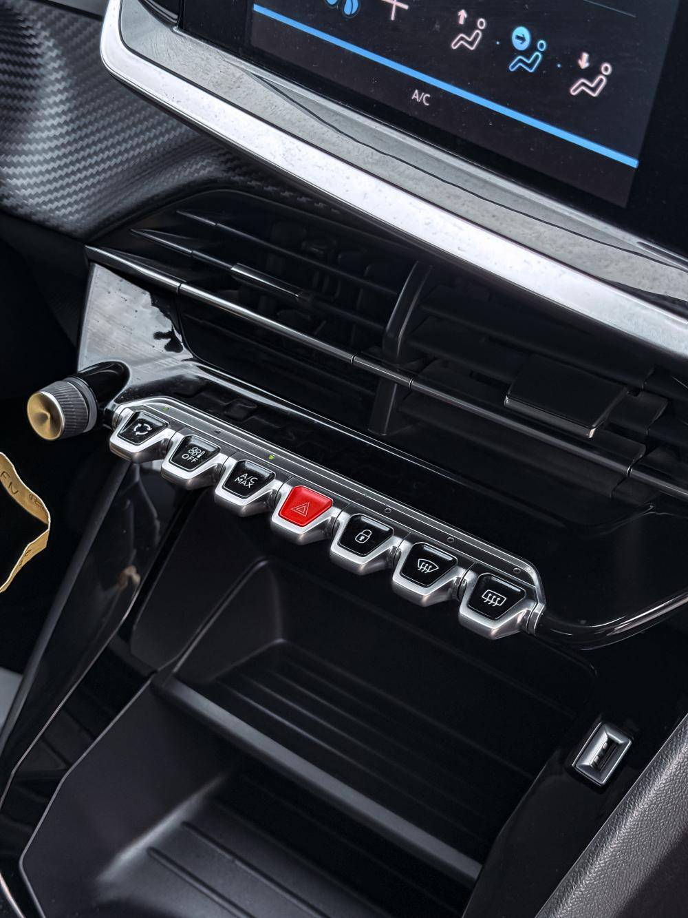 peugeot-208-2020-diesel-1499cc