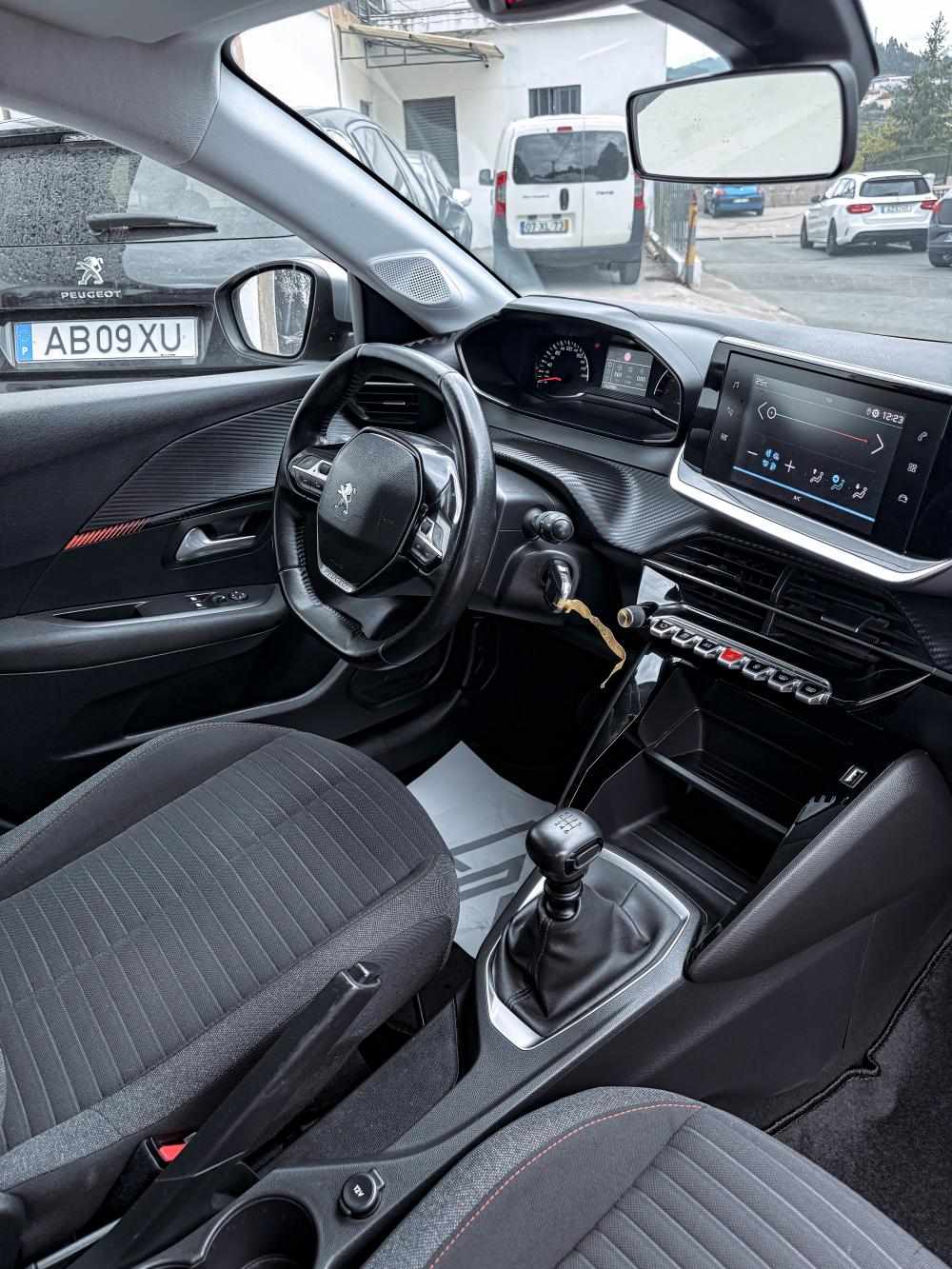 peugeot-208-2020-diesel-1499cc