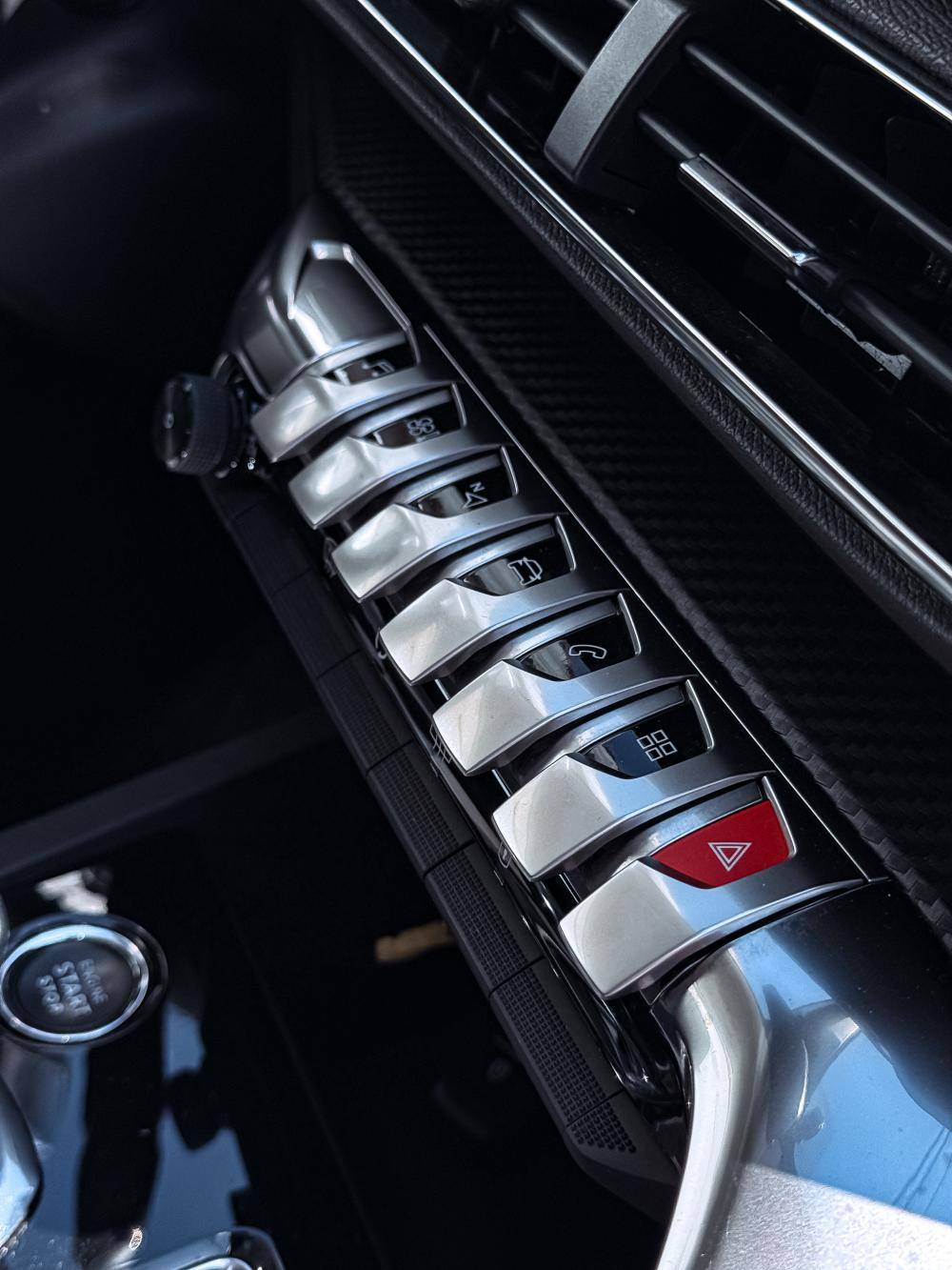 peugeot-5008-2022-diesel-1499cc