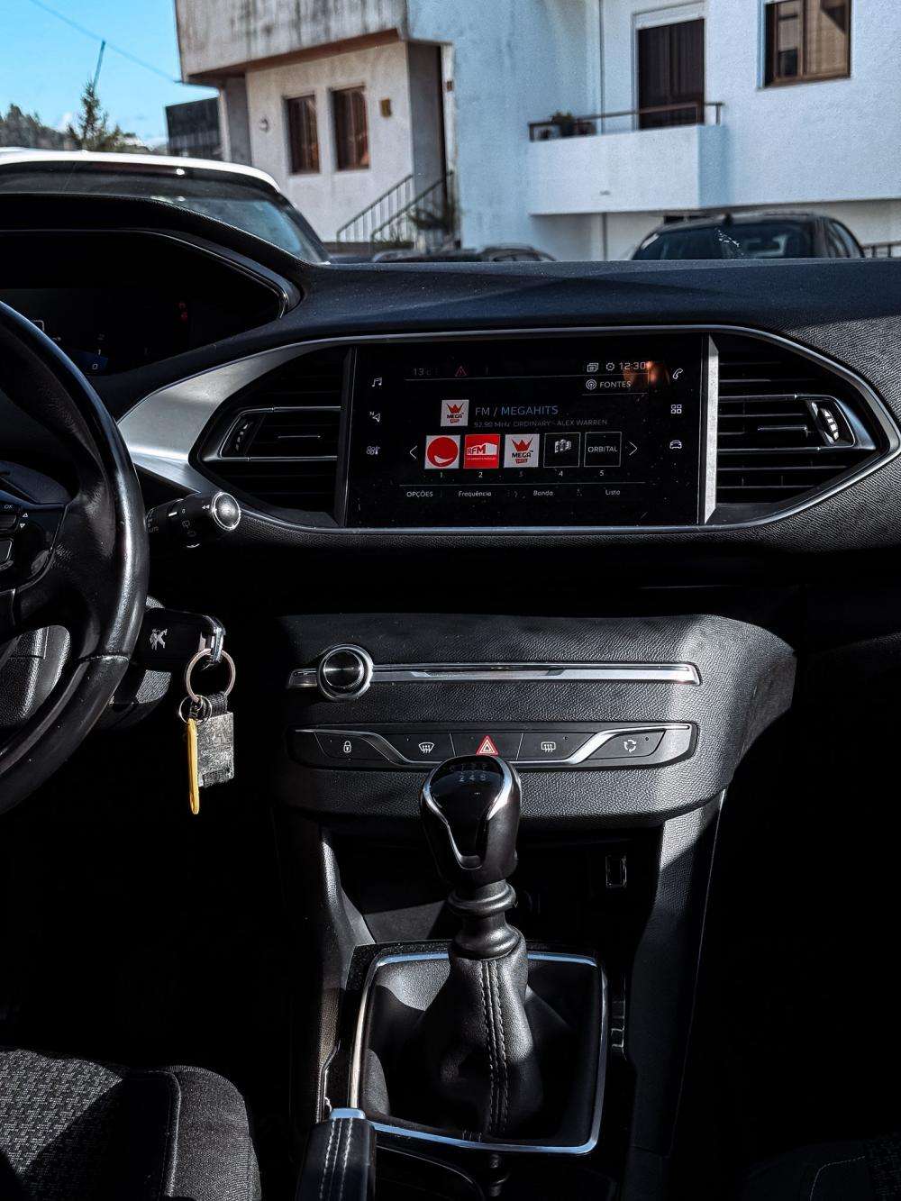 peugeot-308-2020-diesel-1499cc