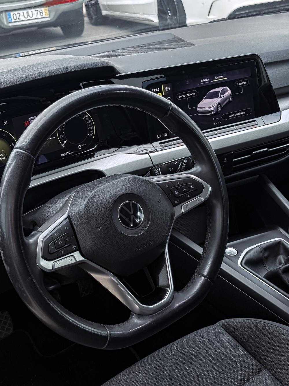 volkswagen-golf-2022-diesel-1968cc