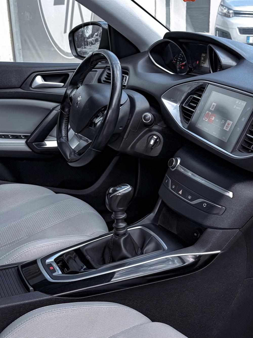 peugeot-308-sw-2020-diesel-1499cc