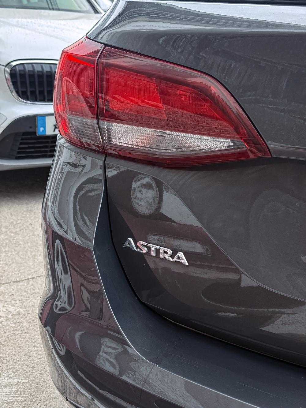 opel-astra-sport-tourer-2016-diesel-1598cc