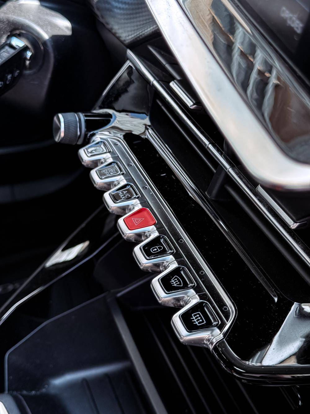 peugeot-2008-2022-diesel-1499cc