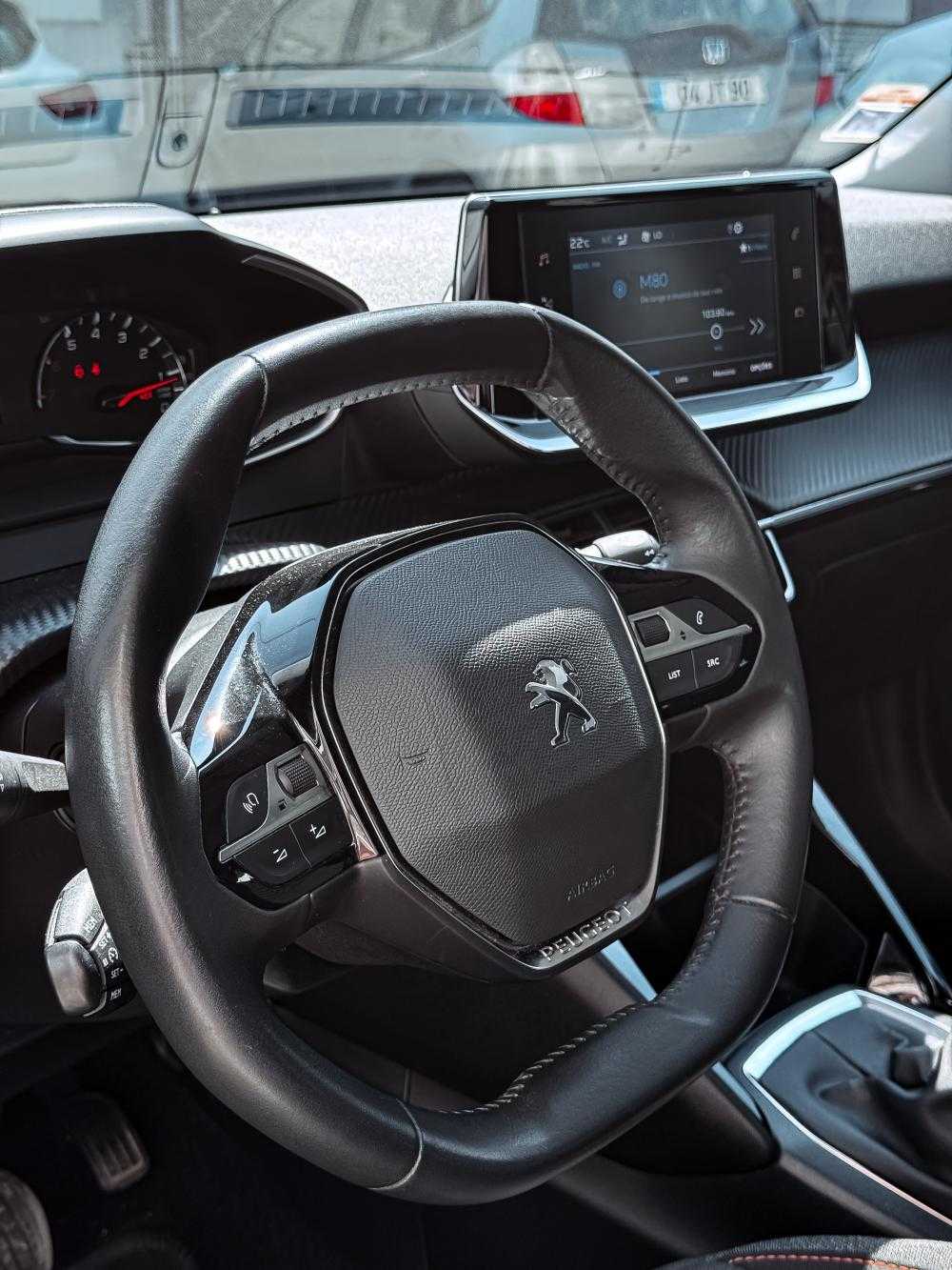 peugeot-2008-2022-diesel-1499cc