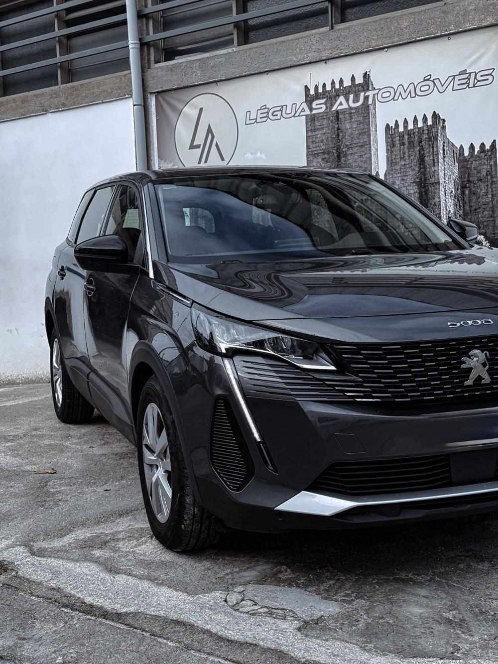 peugeot-5008-2022-diesel-1499cc
