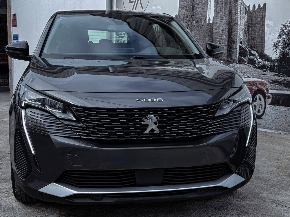 peugeot-5008-2022-diesel-1499cc