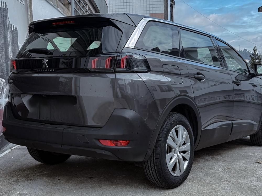 peugeot-5008-2022-diesel-1499cc