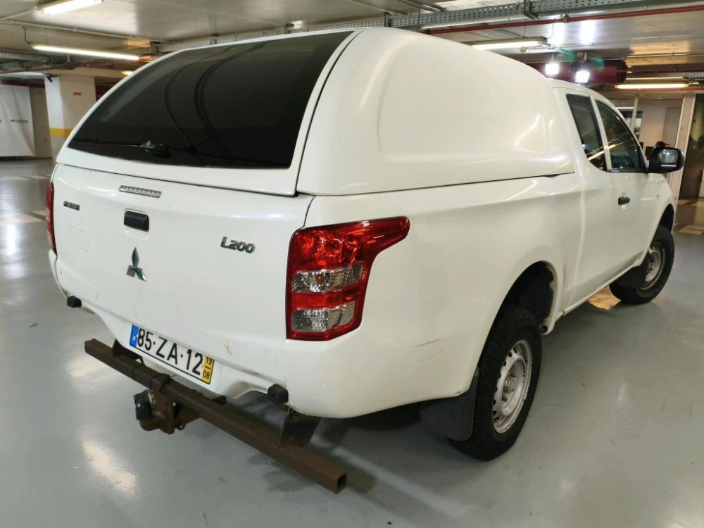 mitsubishi-l200-2019-diesel-2442cc
