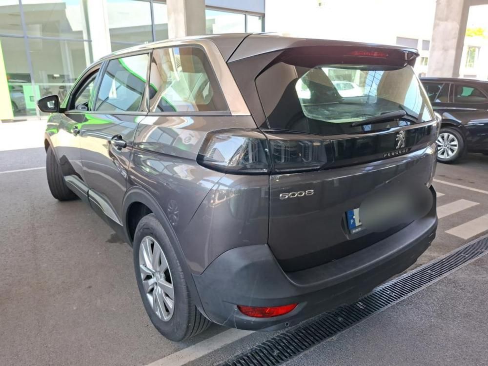 peugeot-5008-2022-diesel-1499cc