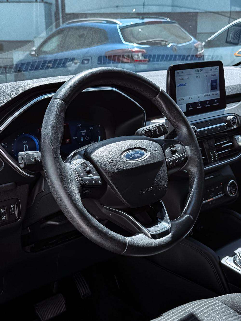 ford-kuga-2021-hibrido-a-gasolina-2488cc