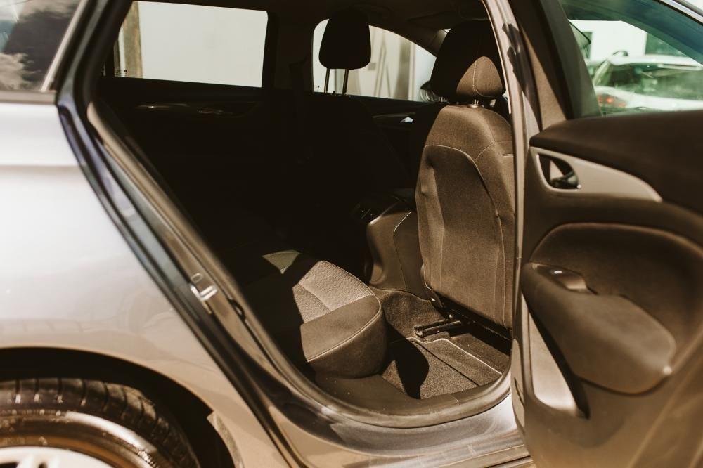 opel-insignia-sports-tourer-2019-diesel-1598cc