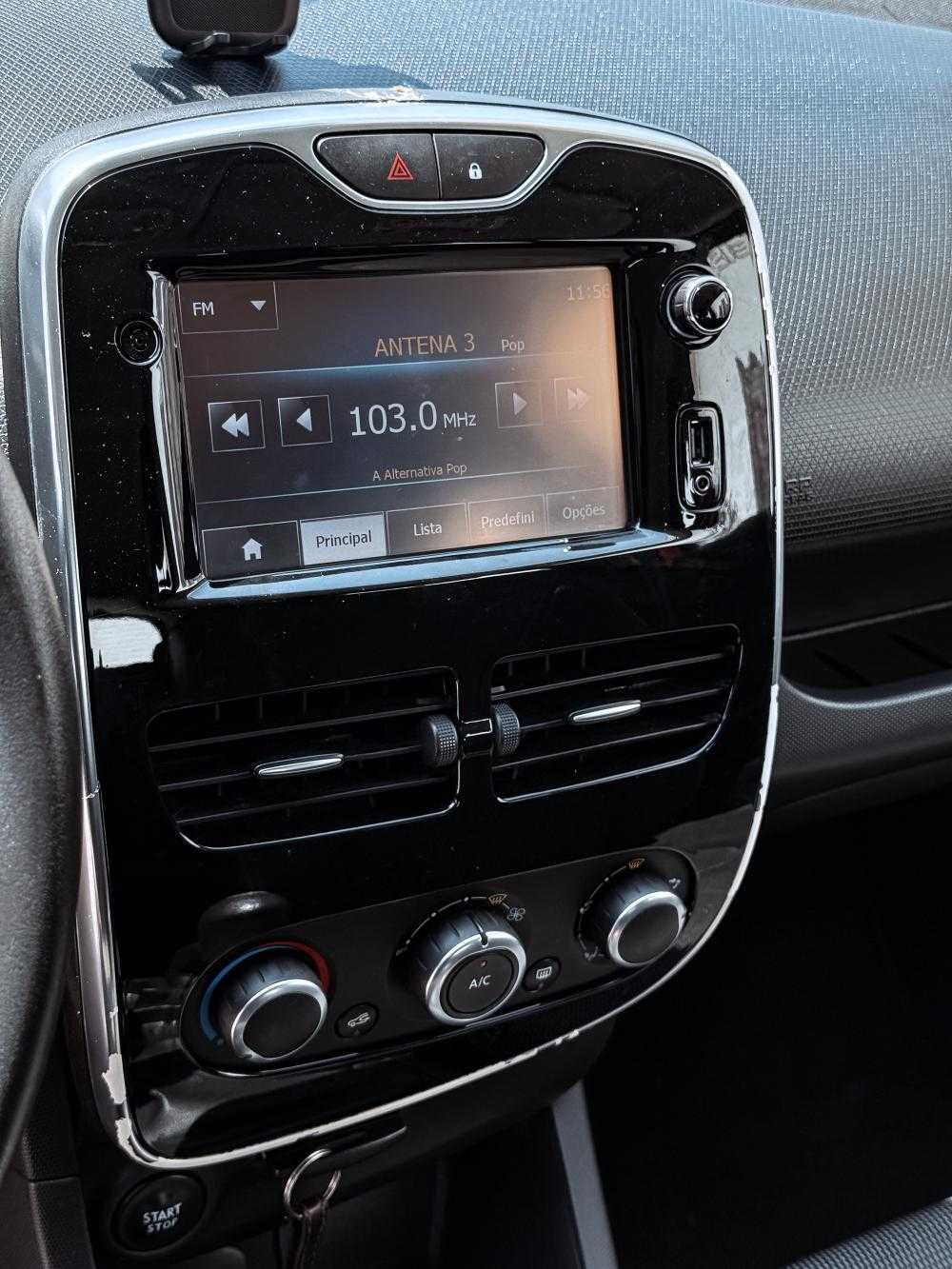 renault-clio-sport-tourer-2015-diesel-1461cc