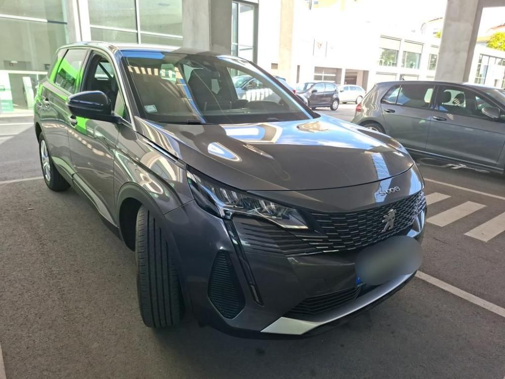 peugeot-5008-2022-diesel-1499cc