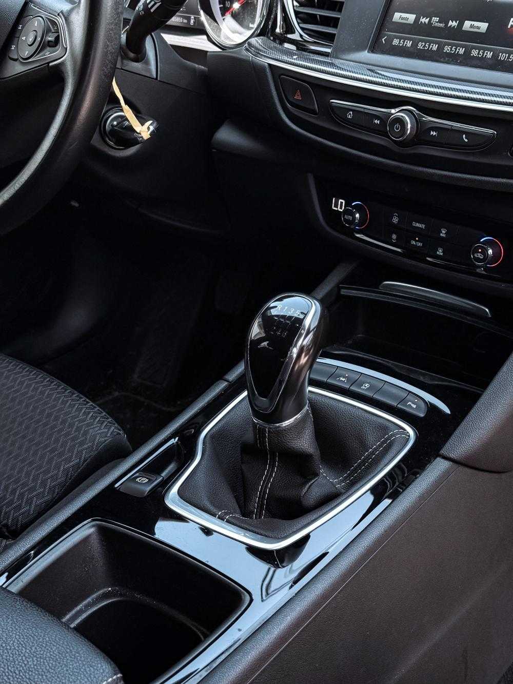 opel-insignia-sports-tourer-2021-diesel-1496cc