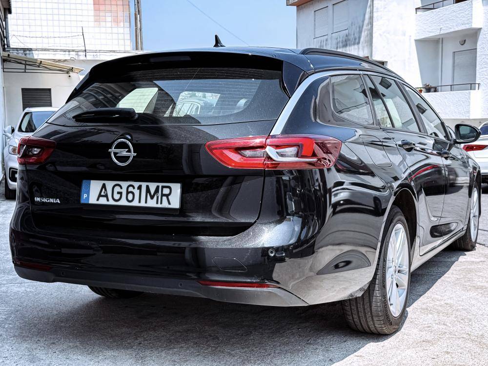 opel-insignia-sports-tourer-2021-diesel-1496cc