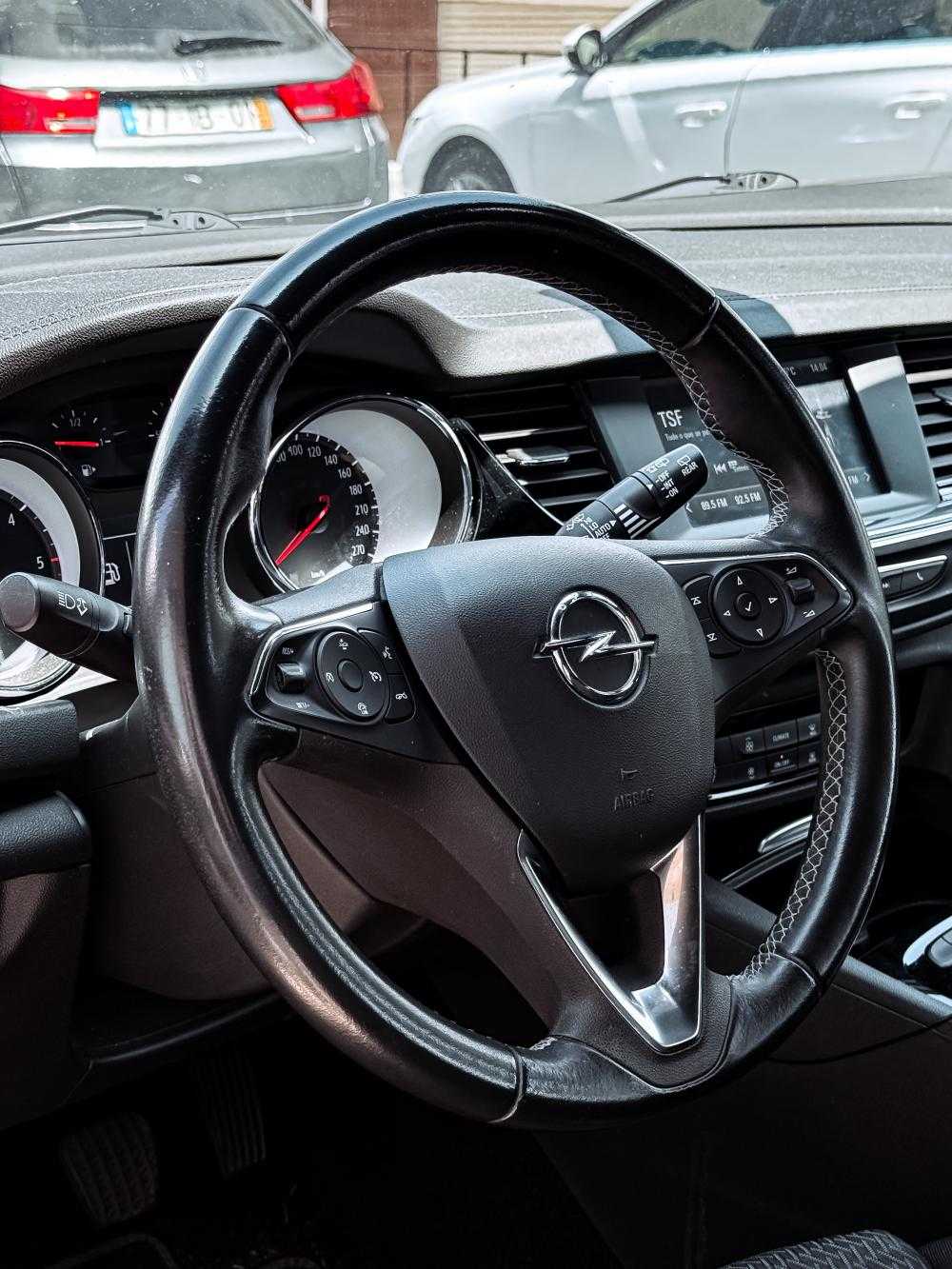 opel-insignia-sports-tourer-2021-diesel-1496cc