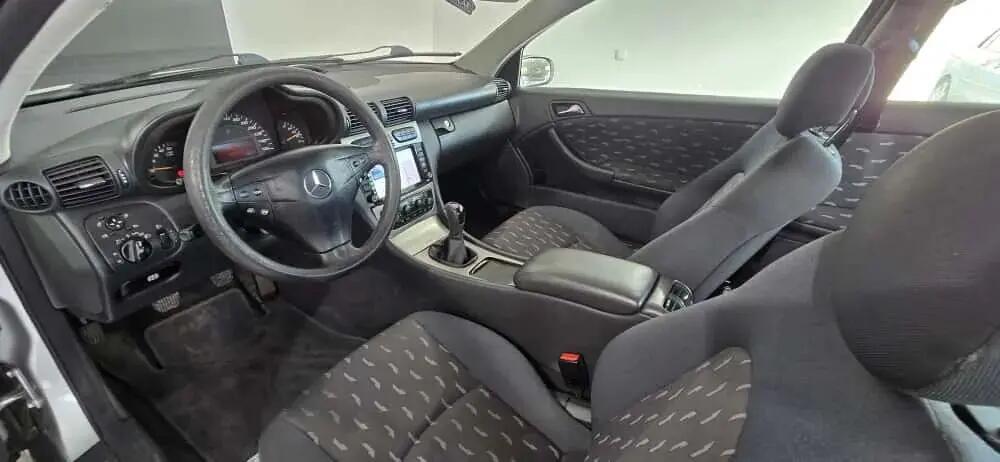 mercedes-benz-classe-c-c-220-cdi-coupe-2003-diesel-2148cc